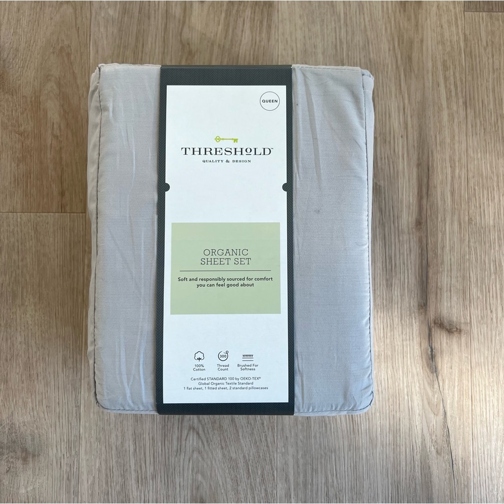 NWT Queen 100% Organic Cotton Sheet Set